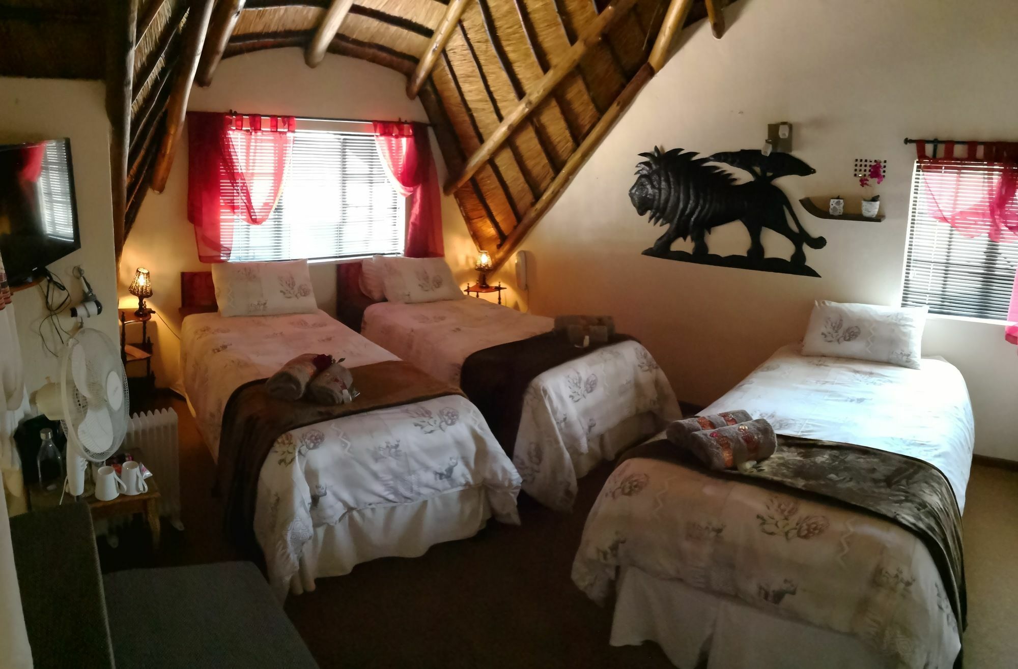 All Over Africa Guest House 켐턴파크 외부 사진