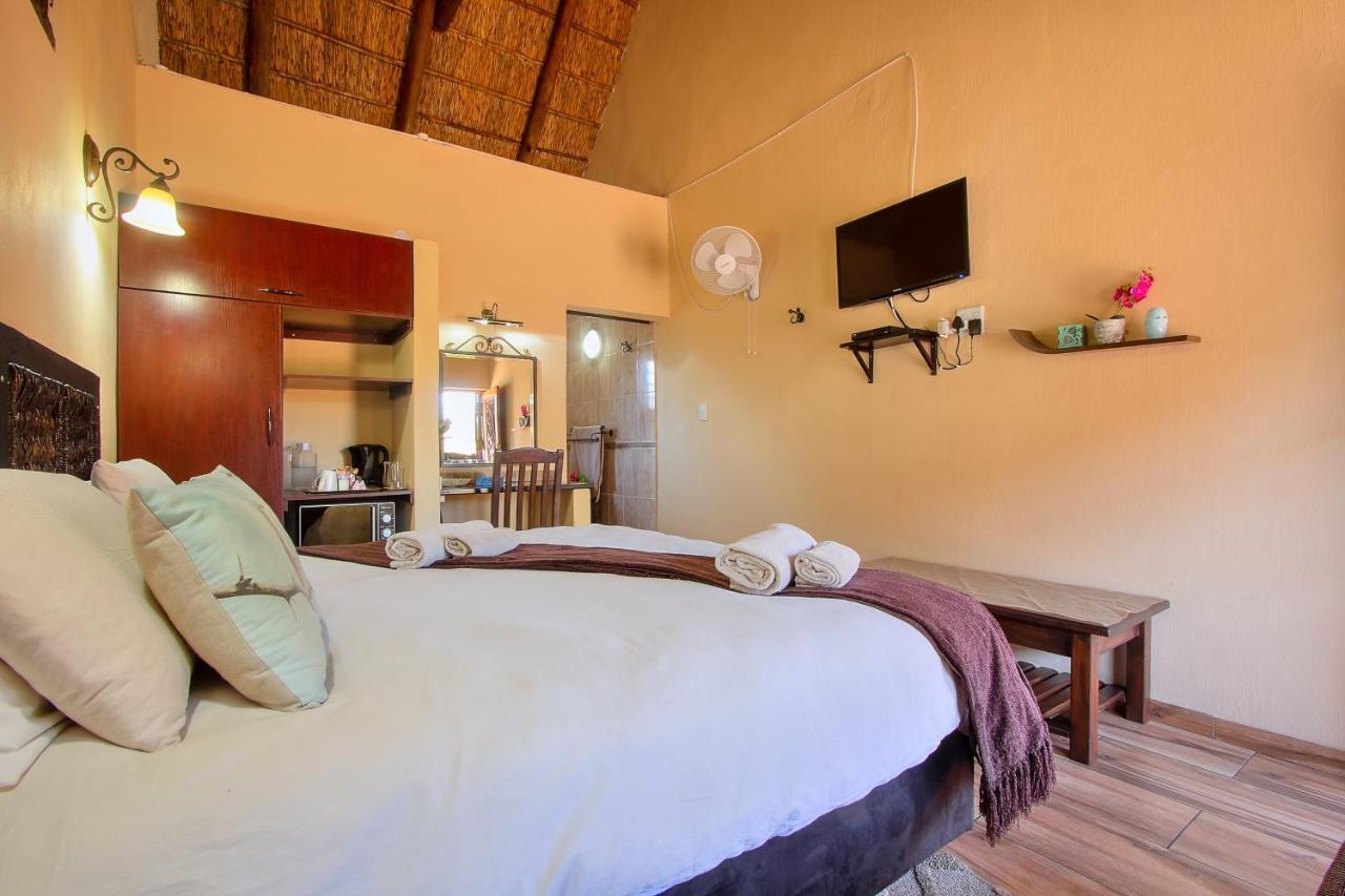 All Over Africa Guest House 켐턴파크 외부 사진